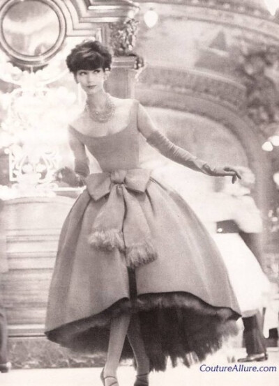 Christian Dior 1958年 蝴蝶结 流苏连衣裙