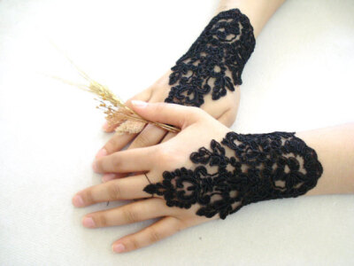 Black Fingerless Gloves, Lace Wedding Accessory, Gothic gloves, Bridal accessory, Black Fingerless Gloves, Black