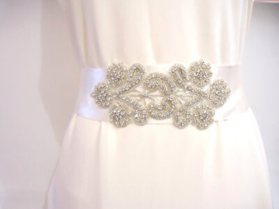 Bridal belt sash, Ivory Wedding Belt, Sparkling crystals, Bridal accessory