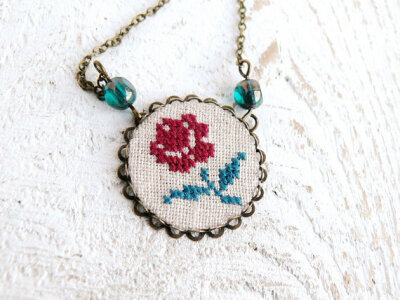 Red Rose necklace shabby chic with hand embroidered rose in bronze b40