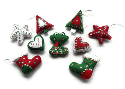 Felt Christmas decoration / 9 pieces / boots , Christmas tree,star, heart, snake/ red, green, white/ symbol 2013