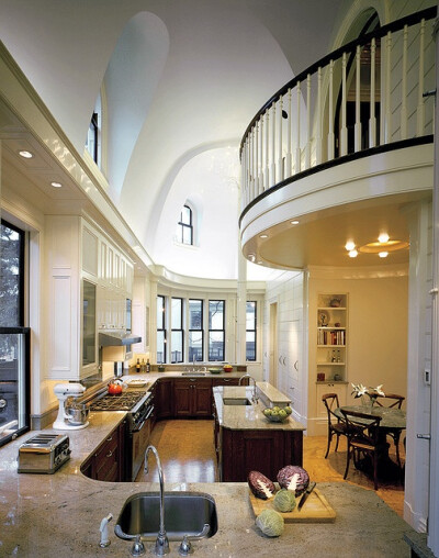 Love the balcony over the kitchen