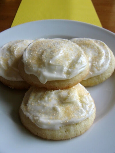 Lulu the Baker: Lemon Sugar Cookies with Lemon Cream Cheese Frosting