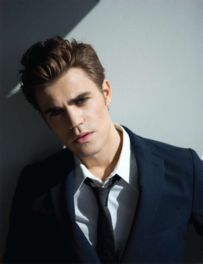 Paul Wesley 【最近我S劇中有點苦逼不過劇外照樣甜蜜】