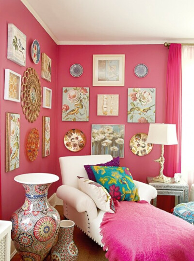 #卧室#主要的粉色加上墙上的点缀，很漂亮...