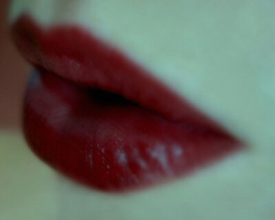 性感从嘴巴开始……