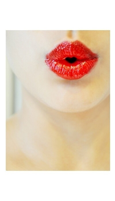 性感从嘴巴开始……