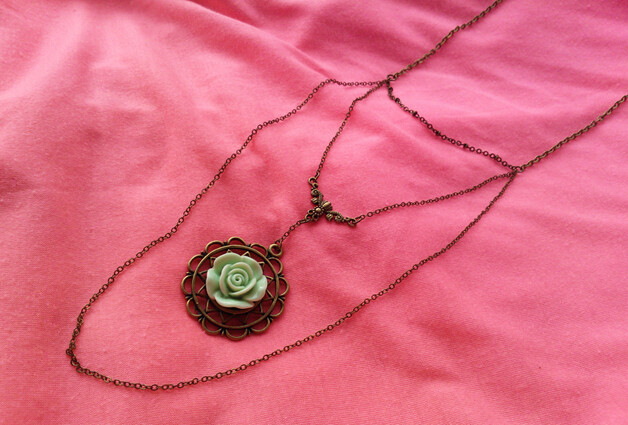 樹脂花三層長項鏈，華麗麗的復古美！喜歡的童鞋歡迎留言或微博私訊認購.~^^~.