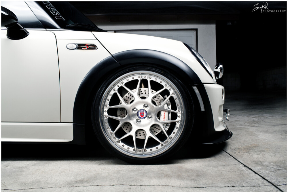 Mini Cooper S on HRE Wheel 2