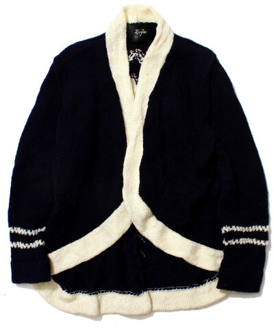 001 HANDMADE KNITCOAT 购买地址：http://www.pinchao.cc/note/24398 品牌：Southfiness 类别：国内原创 品牌信息： “遗忘”象征流失的同时，亦意味着低沉且真实地存在。我们希望以不同的角度与形式，将被遗忘的一…