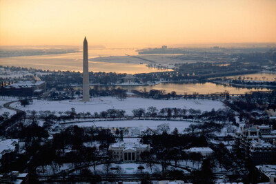 Aerial view of Washington D.C. in winter. (getty similar)