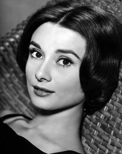 Audrey Hepburn in 1957 - Imgur