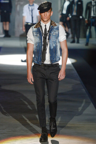 Dsquared2 13 ss