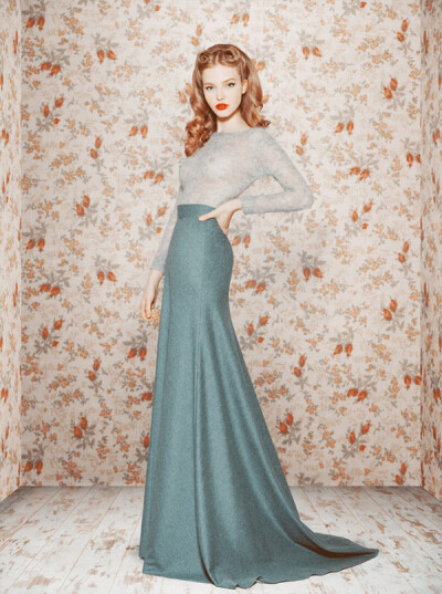 The debut collection of Russian Ulyana Sergeenko is gorgeous. It’s inspired by the 1950s of Soviet Vogue illustrations.