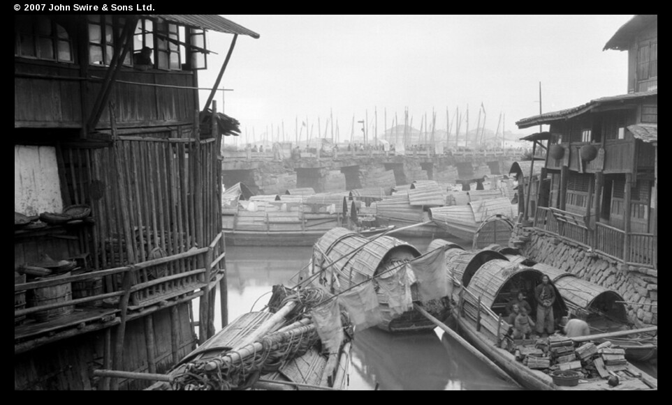 Bridge of Ten Thousand Ages and sampans, Foochow, c.1907