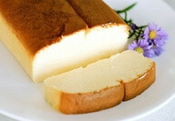Japanese Cheesecake - looks like pound cake, tastes like cheesecake. This one goes in the 'to do' file.