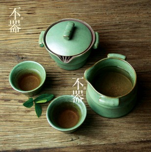 粗陶，很有味道。。&lt;a href="http://t.cn/zYvfB4s"&gt;【不器】家 日式粗陶 原创茶具套装四件套.节 特价&lt;/a&gt;