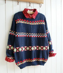2013年早春新款，抢先到！民族风彩虹毛衣，让你靓丽出行。