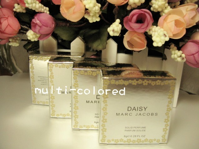 限量版Marc Jacobs小雏菊香体膏 带镜子 http://item.taobao.com/item.htm?spm=a1z10.1.4004-6...