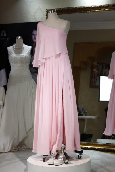 2013新款裸粉色雪纺礼服