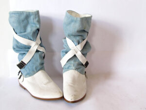 vintage 90s acid wash denim and white leather slouch boots. size 8