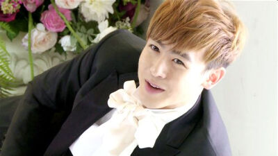 nichkhun