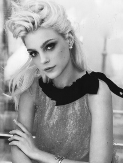 Jessica Stam