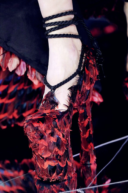 Alexander McQueen的花盆底~Alexander McQueen Haute Couture SS 2008~