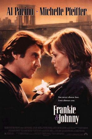 现代爱情故事 Frankie and Johnny 一位刚出狱的厨师Johnny（Al Pacino 饰），对餐厅里的女侍Frankie（Michelle Pfeiffer 饰）一往情深。Frankie曾受过感情创伤，因此裹足不前，并刻意与人保持距离，但最后还是被Johnny的深情所感动。两人终于突破万难而在一起，也更能彼此惺惺相惜。