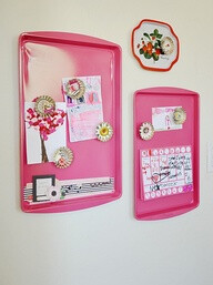 spray painted cookie sheets = magnetic boards