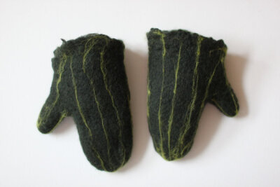 PDF - Tutorial - felt gloves - Cactus Mittens making instructions