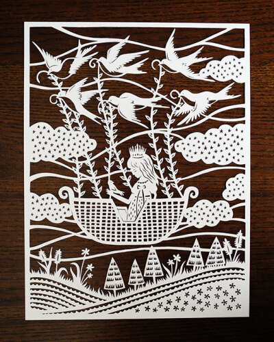 纸艺术家Sarah Trumbauer创作这个系列的剪纸，灵感来自于童话故事场景。她通过自己的设计，精心雕刻复杂的图案和轮廓，制作出的迷人场景给人感觉既熟悉又新颖。巧夺天工的手工切割铸字，栖息生物和年轻女孩她，经过…