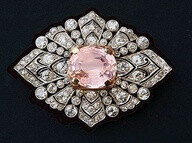 Art Deco gorgeous kunzite, platinum and diamond brooch, 1925.