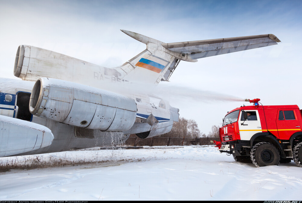 Tupolev Tu-154B-1 aircraft picture