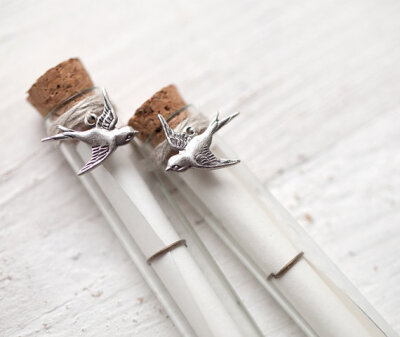 Secret Message bottles with Antique silver birds - Set of 2(收集自BeautySpot的Etsy店)