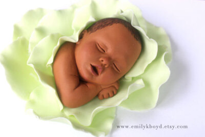 Baby Cake Topper in Light Green Flower(收集自EmilyKBoyd的Etsy店)