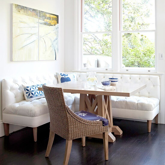 Love this cozy kitchen nook from BHG