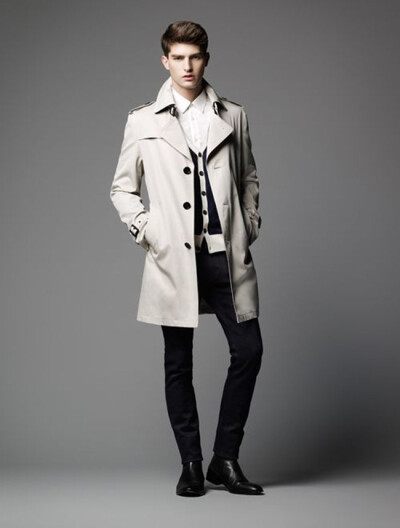 Paolo Anchisi for Burberry Black Label Spring 2013LOOKBOOK models的长相还很重要滴。。