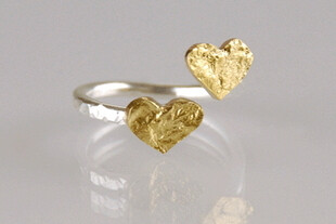 金色的心，让人眼前一亮