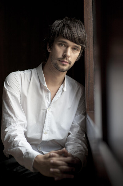 Ben Whishaw