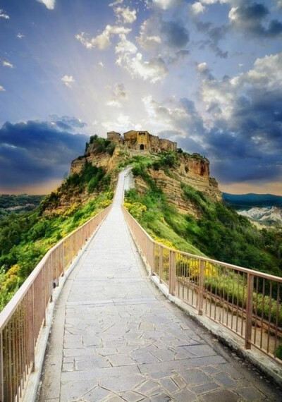 Medieval village, Civita di Bagnoregio, Italy