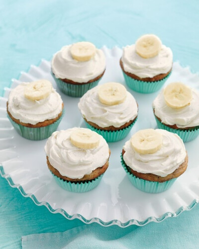 banana cupcakes with honey-cinnamon frosting