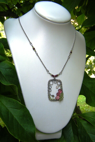 garnet peridot necklace1