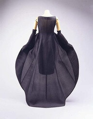 Dress Cristobal Balenciaga, 1967 The Metropolitan Museum of Art