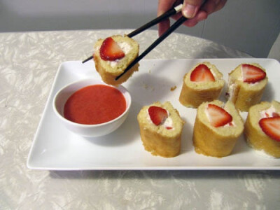 Strawberry Shortcake Dessert Sushi