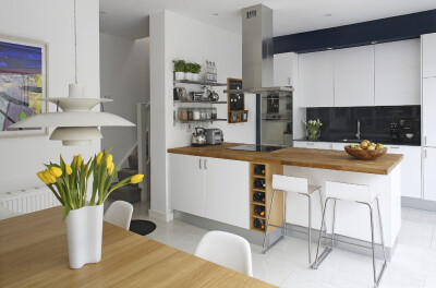 欧式风格开放式小厨房装修效果图