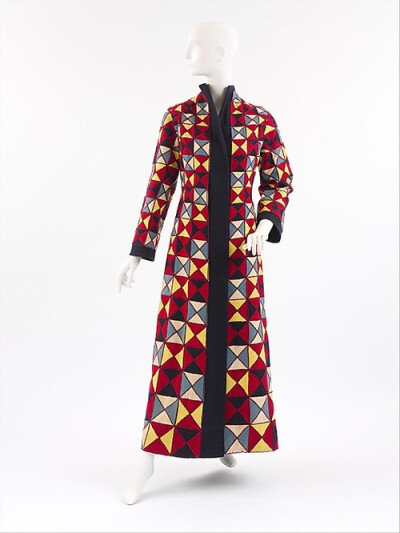 Coat Elsa Schiaparelli, 1939 The Metropolitan Museum of Art