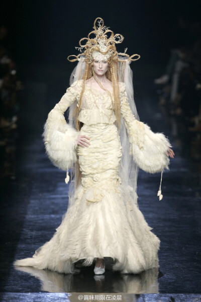 “La mariée”; Jean Paul Gaultier Haute Couture F/W 2005-06.