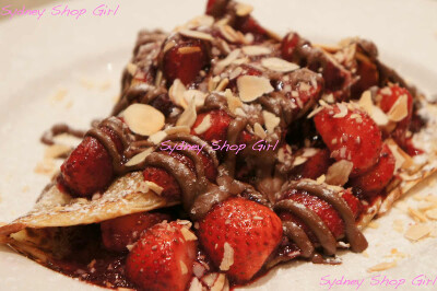 Nutella strawberry crepe