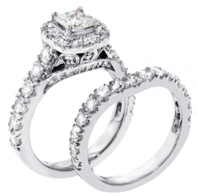 3.00 CT TW Halo Princess Cut Diamond Encrusted Engagement Bridal Set in Platinum